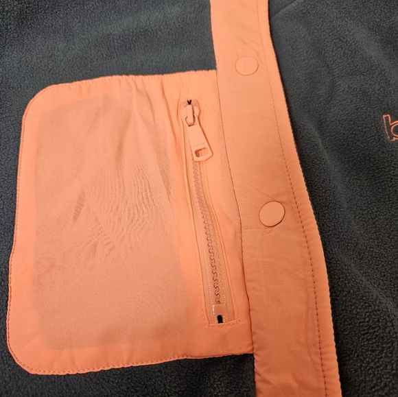 Bebe Sweatshirt/Jacket Size L, Might run small! Check measurements! - Picture 4 of 6